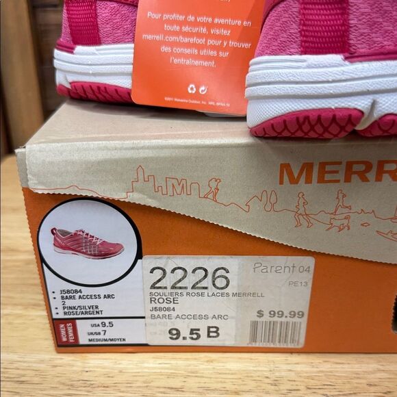 BNWT Merrell Women's Vibrant Pink Athletic Shoes - Picture 4 of 4